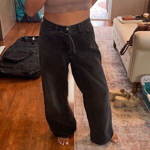 Levi's XL Straight Leg Women's High Rise Jeans - Black